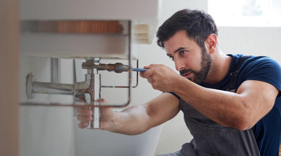 Faucet aerator cleaning/replacement in Claypool, IN